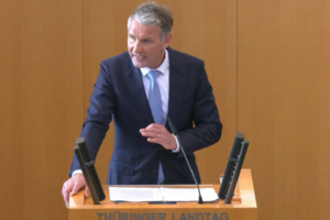 Mehr über den Artikel erfahren AfD möchte Angebote der politischen Bildung abschaffen, die sie selbst ausgiebig nutzt